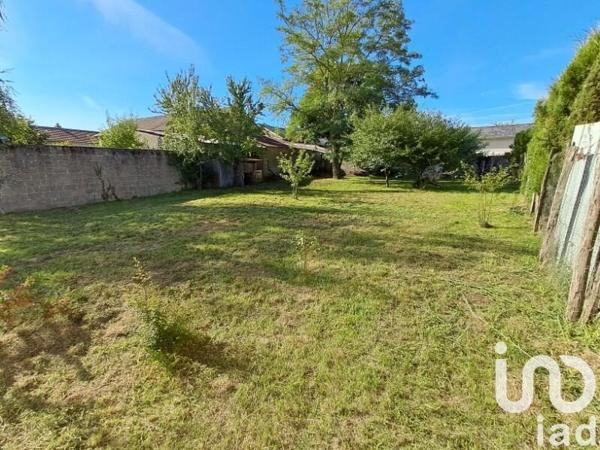 Maison 6 pièces de 156 m² à Lencloître (86140)