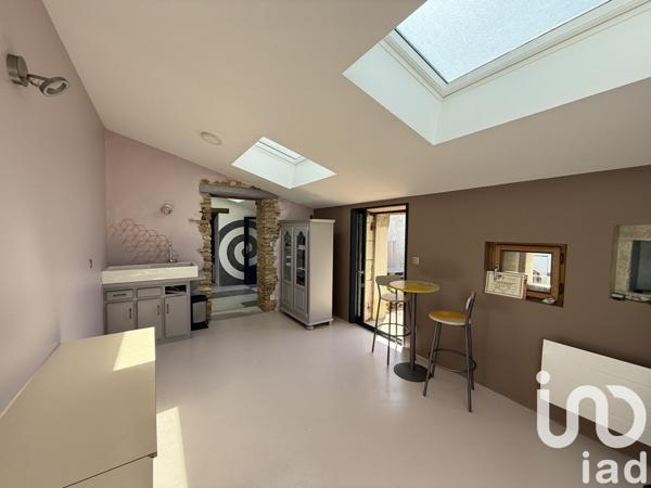 Maison 6 pièces de 156 m² à Lencloître (86140)