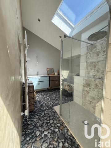 Maison 6 pièces de 156 m² à Lencloître (86140)