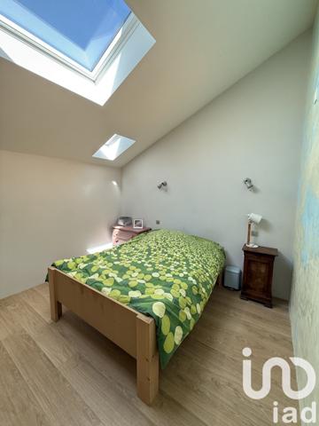 Maison 6 pièces de 156 m² à Lencloître (86140)