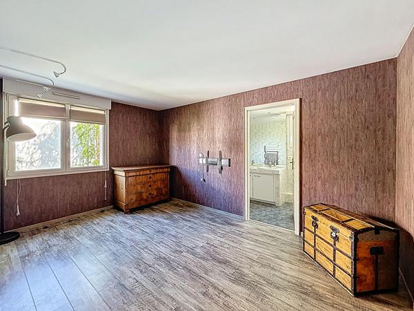 A vendre appartement 5 pièces - Strasbourg - Robertsau Strasbourg A vendre appartement 5 pièces - Strasbourg - Robertsau Strasbourg