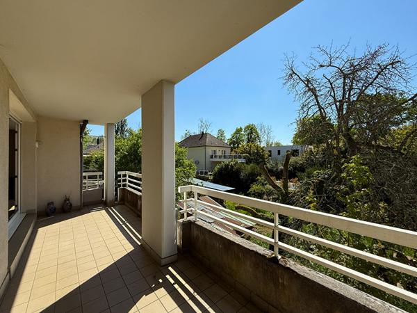 A vendre appartement 5 pièces - Strasbourg - Robertsau Strasbourg A vendre appartement 5 pièces - Strasbourg - Robertsau Strasbourg