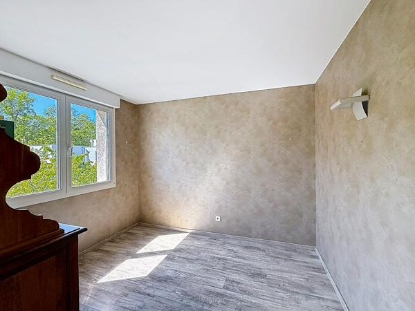 A vendre appartement 5 pièces - Strasbourg - Robertsau Strasbourg A vendre appartement 5 pièces - Strasbourg - Robertsau Strasbourg