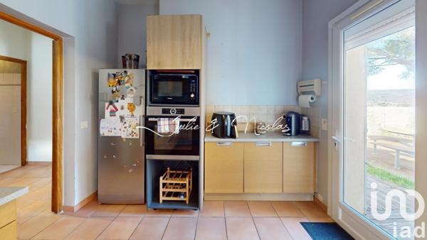 Maison 6 pièces de 160 m² à Lauris (84360)