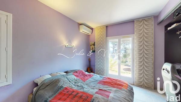 Maison 6 pièces de 160 m² à Lauris (84360)