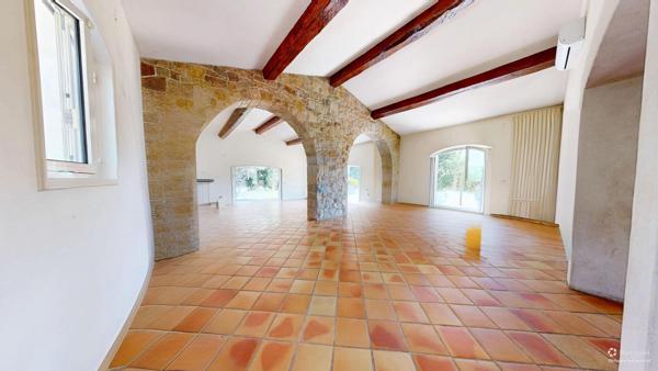 Maison 1 560 000 € Marseille 11 4 p 290 m² DPE B