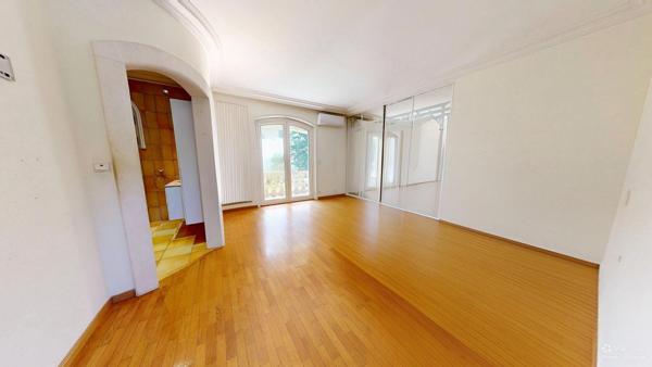 Maison 1 560 000 € Marseille 11 4 p 290 m² DPE B