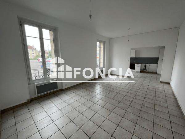 Location Appartement 2 pièces 57.66 m² - 1 PLACE DES GRANGES Chateau Thierry 02400