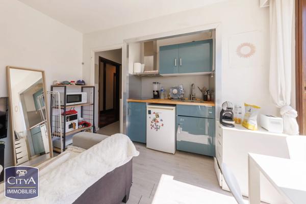 Appartement à vendre 1 pièce 24m² Clermont-Ferrand (63000)