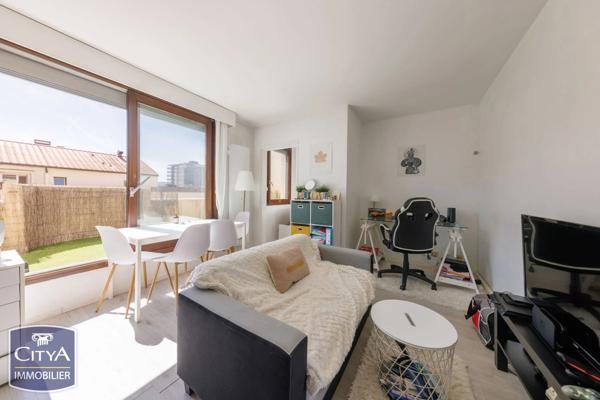 Appartement à vendre 1 pièce 24m² Clermont-Ferrand (63000)