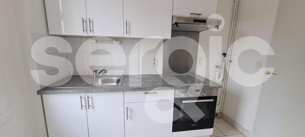 Location 2 Pieces 49 80000 Amiens 25 0405 01 0037