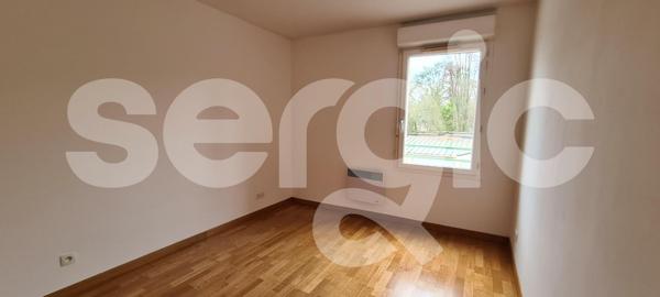 Location 2 Pieces 49 80000 Amiens 25 0405 01 0037
