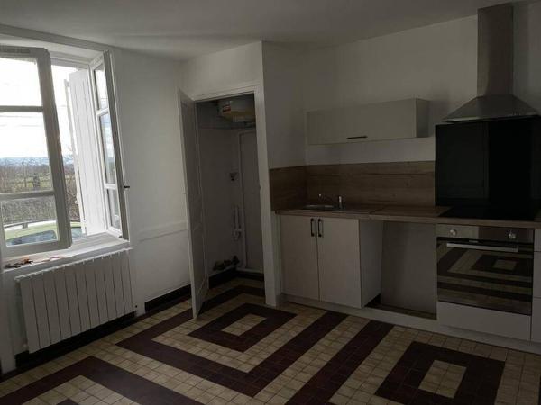 ST ROMAIN LE PUY - PROMENADE DU CANAL vue dégagée