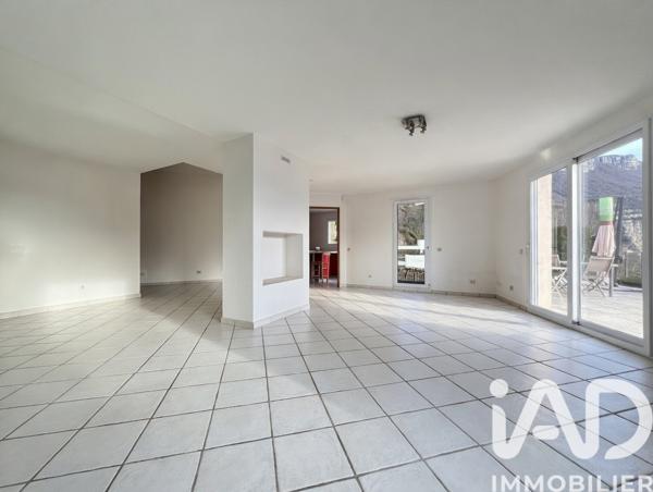 Maison à vendre 7 pièces 188 m² La Buisse