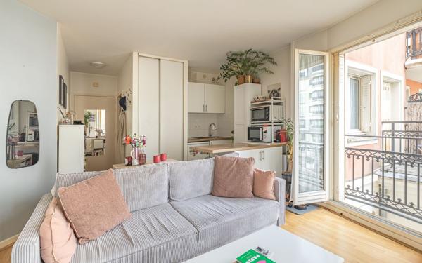 Appartement à vendre    2 pièces • 30,02 m2 Saint-Maurice