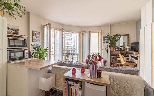 Appartement à vendre    2 pièces • 30,02 m2 Saint-Maurice