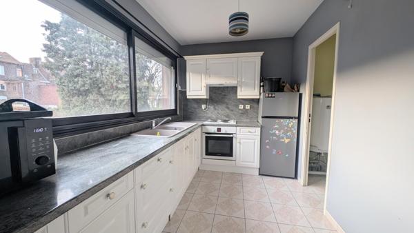 Appartement à ROUBAIX, 59100 - 2 pièces 48m²