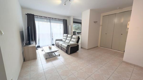 Appartement à ROUBAIX, 59100 - 2 pièces 48m²