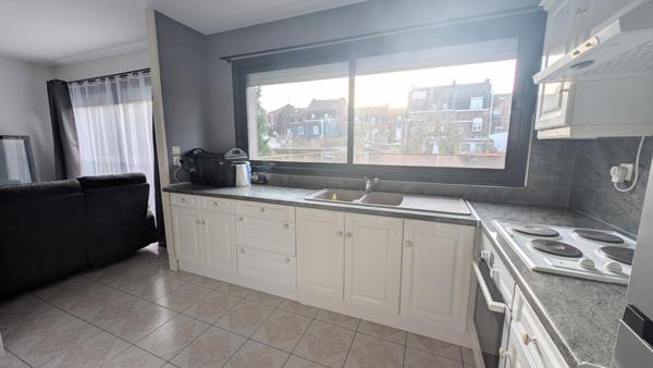 Appartement à ROUBAIX, 59100 - 2 pièces 48m²