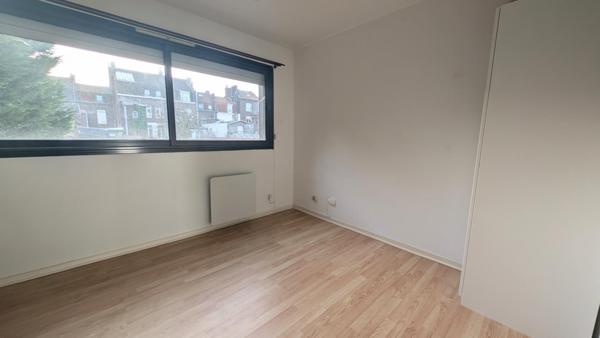 Appartement à ROUBAIX, 59100 - 2 pièces 48m²