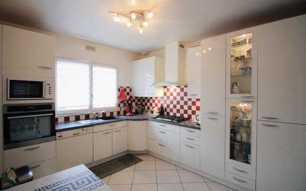 Maison à vendre    5 pièces •  Le Bourget