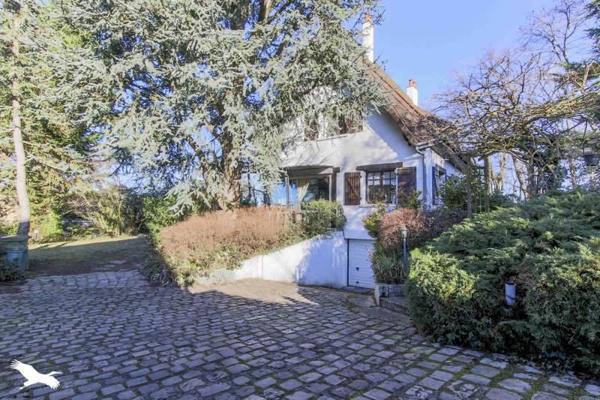 Maison à vendre |  Jouars-Pontchartrain |  9 pièces | 199 m²