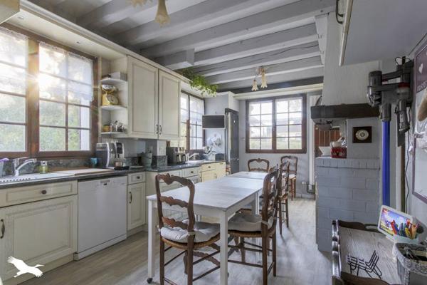 Maison à vendre |  Jouars-Pontchartrain |  9 pièces | 199 m²