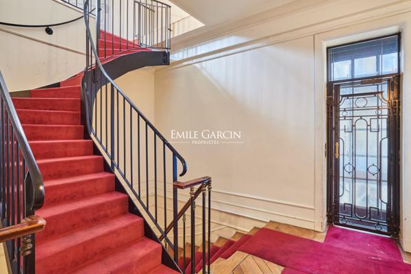 À vendre - Appartement - 79 m² - Paris - 75017 - Étoile Carnot