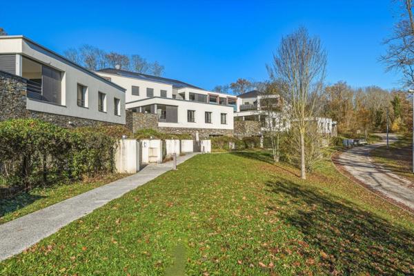 Appartement à vendre 3 pièces DIVONNE LES BAINS (01) - 68 m2 - terrasse 35 m2, cave et 1 box