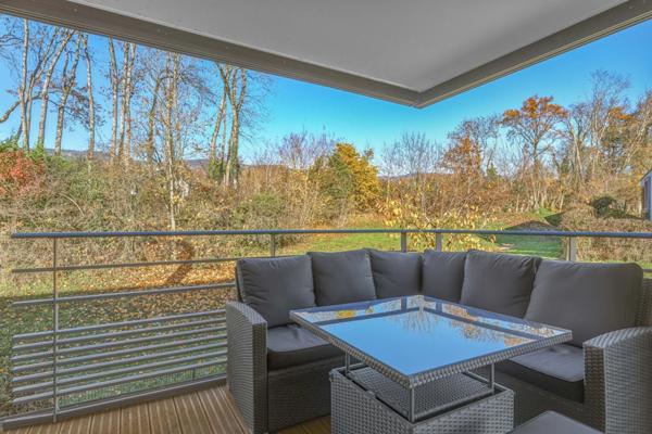 Appartement à vendre 3 pièces DIVONNE LES BAINS (01) - 68 m2 - terrasse 35 m2, cave et 1 box