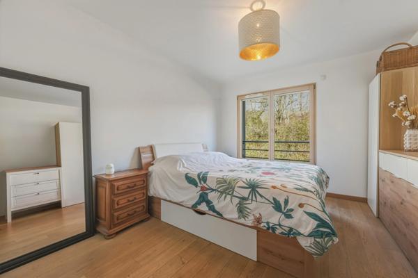 Appartement à vendre 3 pièces DIVONNE LES BAINS (01) - 68 m2 - terrasse 35 m2, cave et 1 box