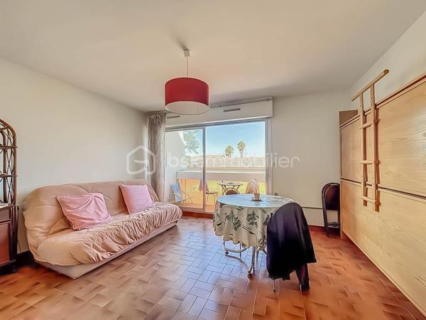 *** APPARTEMENT DE 25M2 À PALAVAS LES FLOTS ***

Situé au centre-ville de Palavas, rive gauche, au 2ème et dernier étage sans ascenseur, venez découvrir ce studio de 25m à 2 minutes de la plage.
Travaux de rafraichissement à prévoir. Beau potentiel. 

Vidéo virtuelle disponible, à visiter rapidement !
