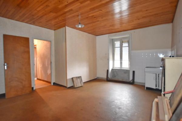 Maison à PLONEVEZ-PORZAY, 29550 - 5 pièces 105m²
