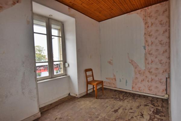 Maison à PLONEVEZ-PORZAY, 29550 - 5 pièces 105m²