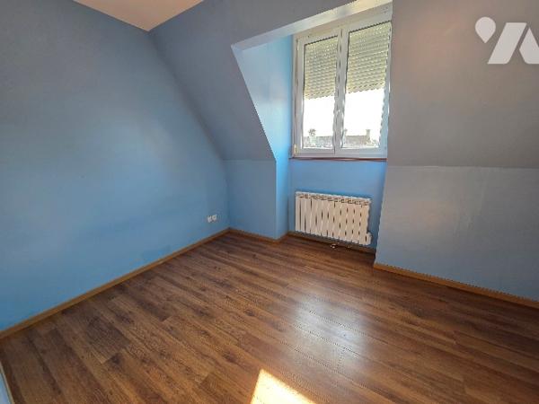 VENTE YVETOT, appartement  de 68.03 m², un séjour/salon, 2 chambres, 1 bureau.