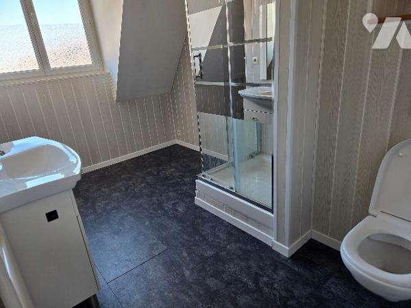 VENTE YVETOT, appartement  de 68.03 m², un séjour/salon, 2 chambres, 1 bureau.