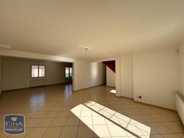 Maison à louer 7 pièces 147m² Saran (45770)