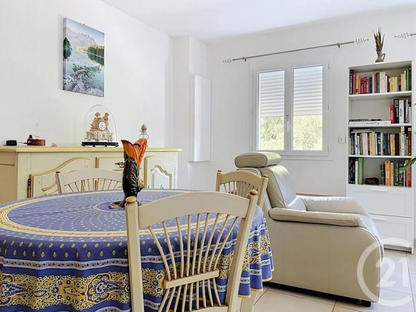 Appartement F3 à vendre  3 pièces - 85,88 m 2   BAGNOLS SUR CEZE  - 30