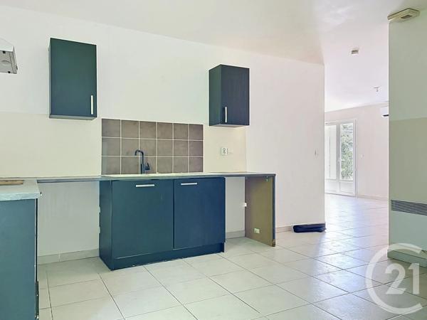 Appartement F3 à vendre  3 pièces - 85,88 m 2   BAGNOLS SUR CEZE  - 30