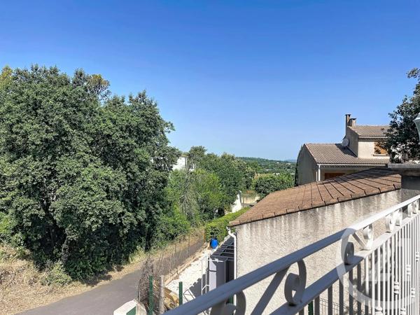 Appartement F3 à vendre  3 pièces - 85,88 m 2   BAGNOLS SUR CEZE  - 30