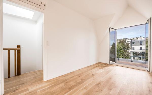 Maison à vendre    6 pièces • 186 m2 Suresnes