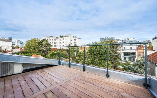 Maison à vendre    6 pièces • 186 m2 Suresnes