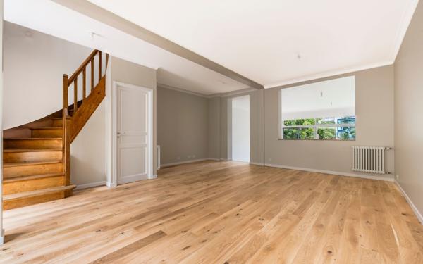 Maison à vendre    6 pièces • 186 m2 Suresnes