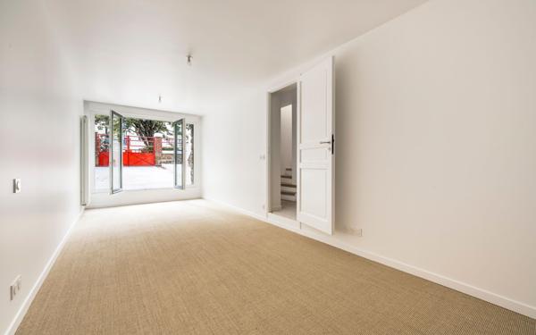 Maison à vendre    6 pièces • 186 m2 Suresnes