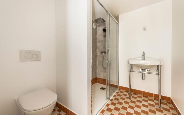 Maison à vendre    6 pièces • 186 m2 Suresnes