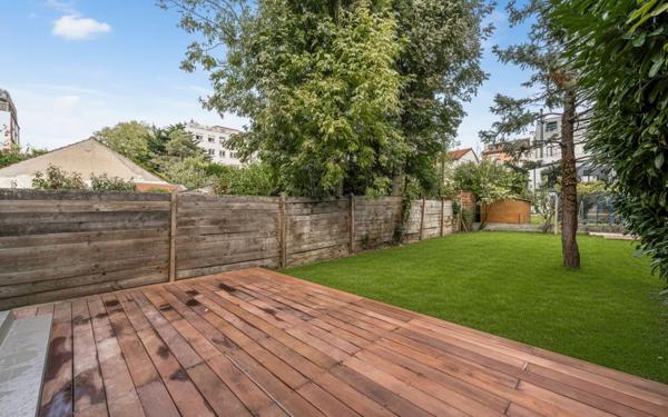 Maison à vendre    6 pièces • 186 m2 Suresnes