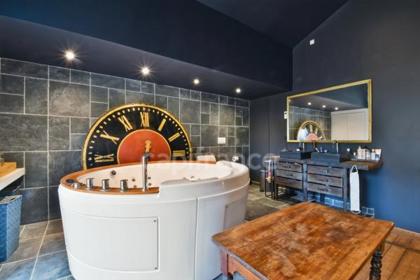 Maison individuelle de type loft dans un secteur prisé