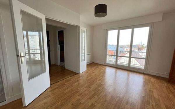 Appartement à louer    2 pièces •  Orléans