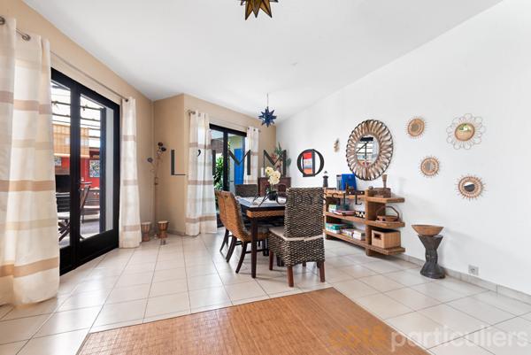 Location Villa209 m² - 5 Pièces - SAINT PIERRE (97432)