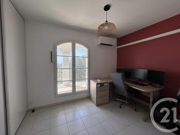Maison à vendre  5 pièces - 96,20 m 2   JUVIGNAC  - 34